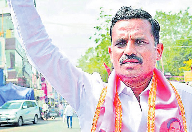 విజయవాడ సెంట్రల్ బరిలో టీఆర్ఎస్!