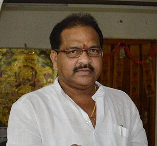 టీడీపీకి ఎంపీ తోట రాజీనామా