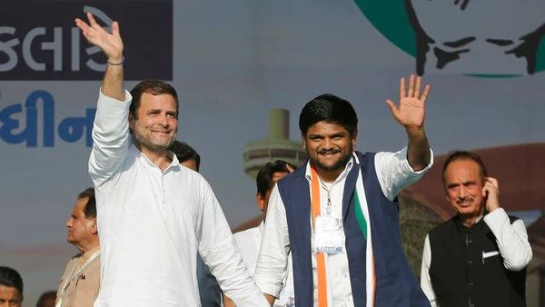 కాంగ్రెస్ పార్టీలో చేరిన పటీదార్ ఉద్యమనేత