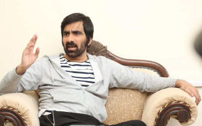 పోలీస్ అధికారి పాత్రలో రవితేజ ?