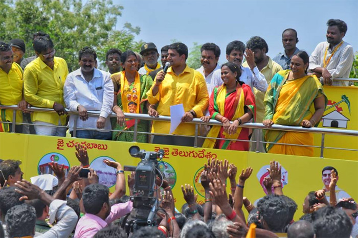 పీఎంని నిర్ణయిస్తాం.. హోదా తెస్తాం