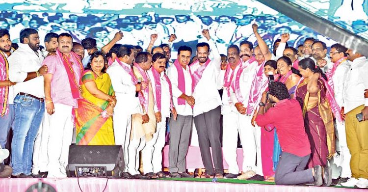 టీఆర్ఎస్ లో చేరిన కార్తీక్ రెడ్డి