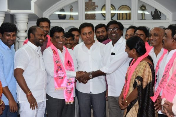 టీఆర్ఎస్ లో చేరిన నామా