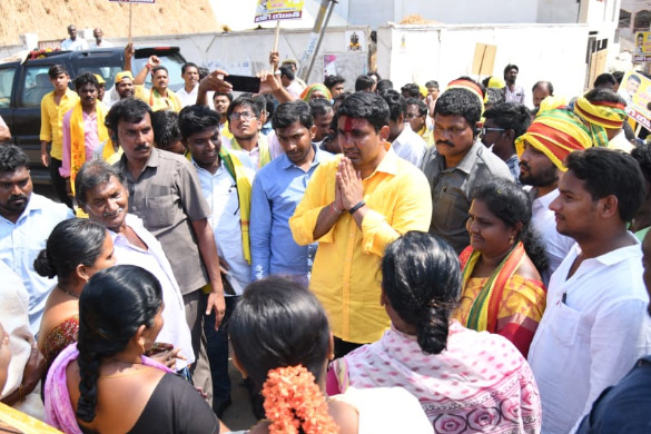 ఆ ముగ్గురు దొంగలు కలిసి ఆంధ్రాలో అలజడి