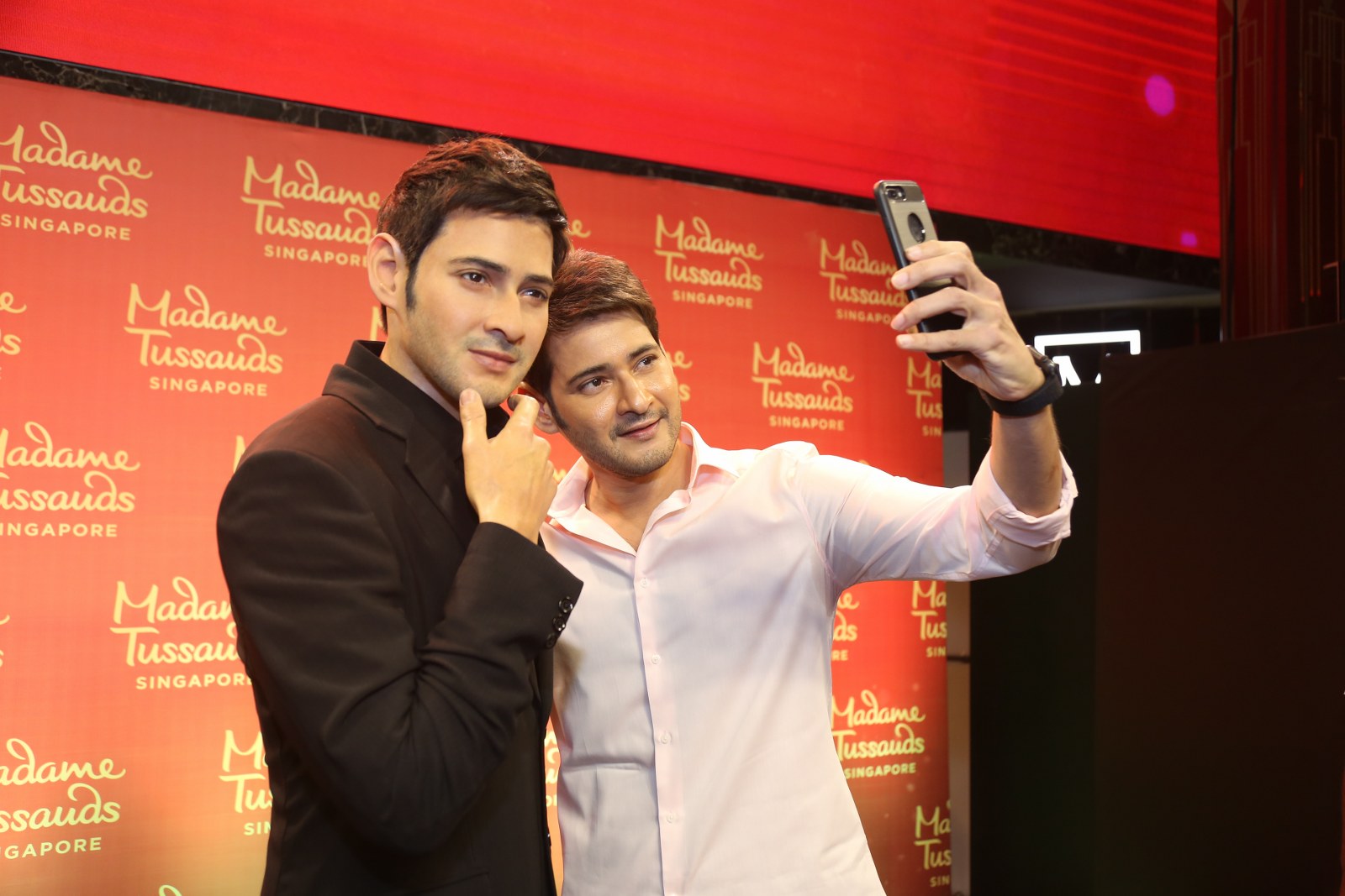 సూపర్ స్టార్ మ‌హేష్‌బాబు వ్యాక్స్ స్టాట్చ్యు ఆవిష్కరణ