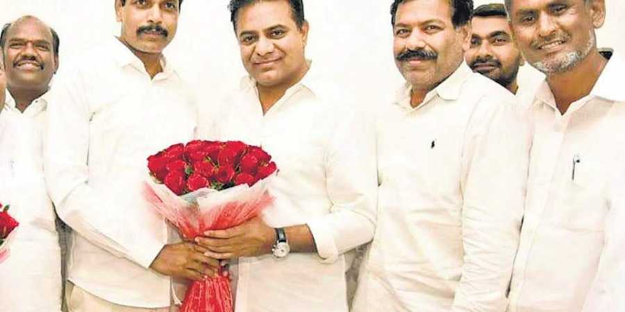 తెలంగాణలో కాంగ్రెస్ కు మరో షాక్