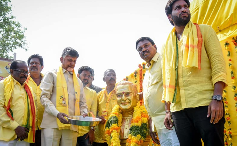 సంక్షేమ విప్లవం తెచ్చిన ఘనత తెదేపాదే: చంద్రబాబు