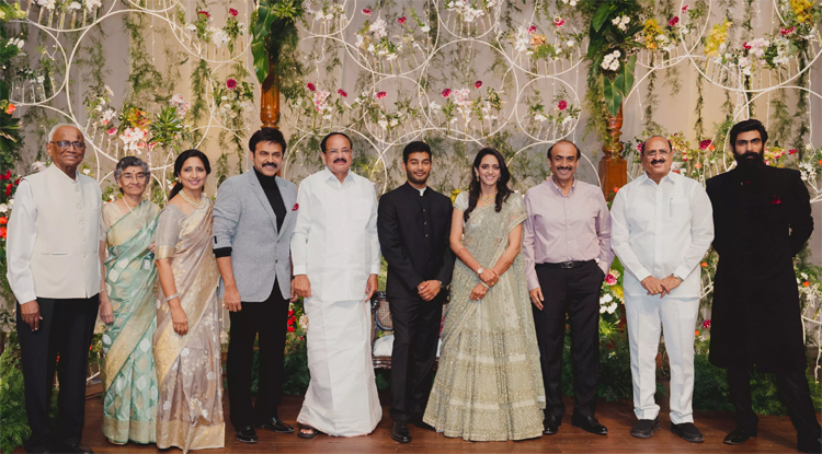 ఘనంగా వెంకటేష్ కూతురు పెళ్లి రిసెప్షన్