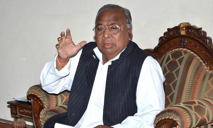 తెలంగాణలో జరిగిన అవమానం ఏపీ ప్రజలకు తెలియాలి