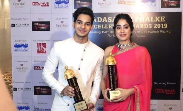 దాదా సాహెబ్ ఫాల్కే అవార్డుల ప్రదానం