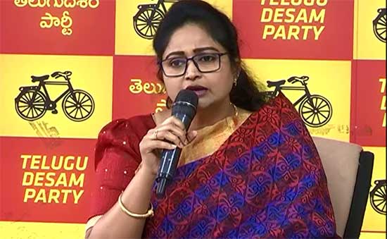 దమ్ముంటే ఆ హత్యపై సినిమా తీయండి… దివ్యవాణి