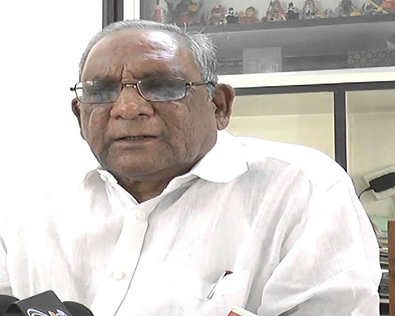 వాటిని నమ్మొద్దు :యలమంచిలి