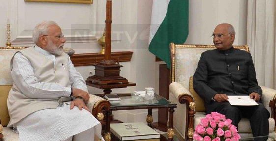 ప్రధాని నరేంద్ర మోదీ రాజీనామా