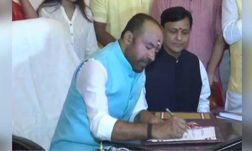 మంత్రిగా బాధ్యతలు స్వీకరించిన కిషన్ రెడ్డి