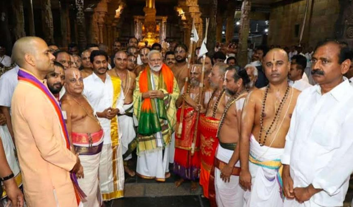 తిరుమల ఆలయంలో అరుదైన ఘటన