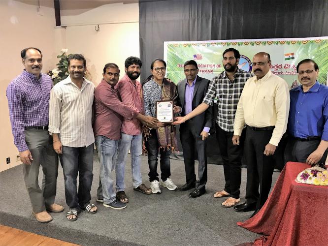 టాంటెక్స్ ఆద్వర్యంలో డాల్లస్ లో డా. వందేమాతరం శ్రీనివాస్ గారికి ఘనసత్కారం టాంటెక్స్ ఆద్వర్యంలో డాల్లస్ లో డా. వందేమాతరం శ్రీనివాస్ గారికి ఘనసత్కారం