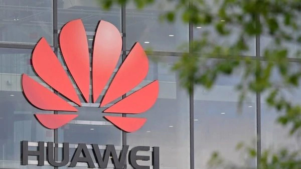 అమెరికా టెక్ దిగ్గజాలకు పెద్ద షాక్