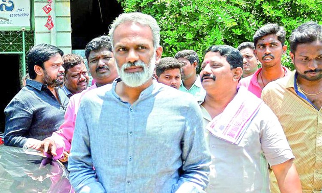 జనసేనలోకి వంగవీటి రాధా?