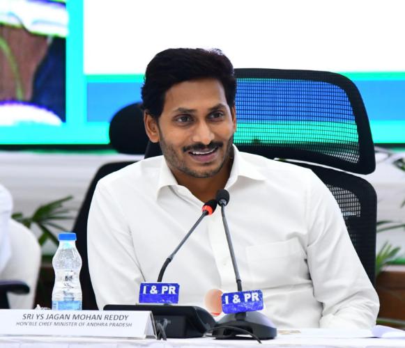 మరో సంచలన నిర్ణయం తీసుకున్న జగన్‌