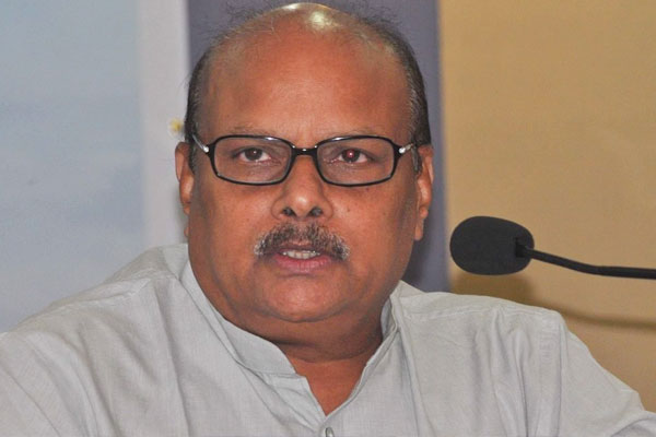 ఆయనకు దశ ఉంది.. కానీ దిశ లేదు