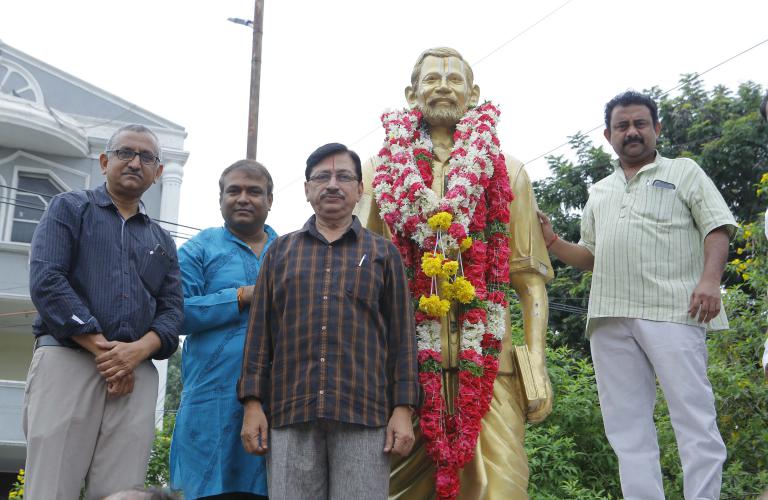 ఇది సముద్రాల వారి భిక్ష!