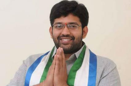 కాపు కార్పొరేషన్‌ చైర్మన్‌గా జక్కంపూడి రాజా