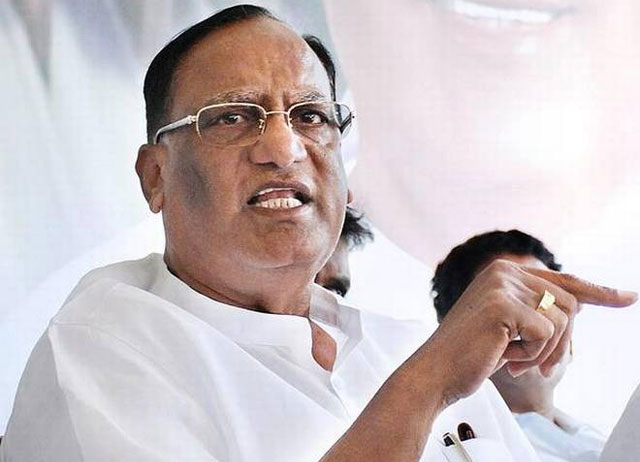 టీఆర్ఎస్ ఎమ్మెల్సీ అభ్యర్థిగా గుత్తా టీఆర్ఎస్ ఎమ్మెల్సీ అభ్యర్థిగా గుత్తా