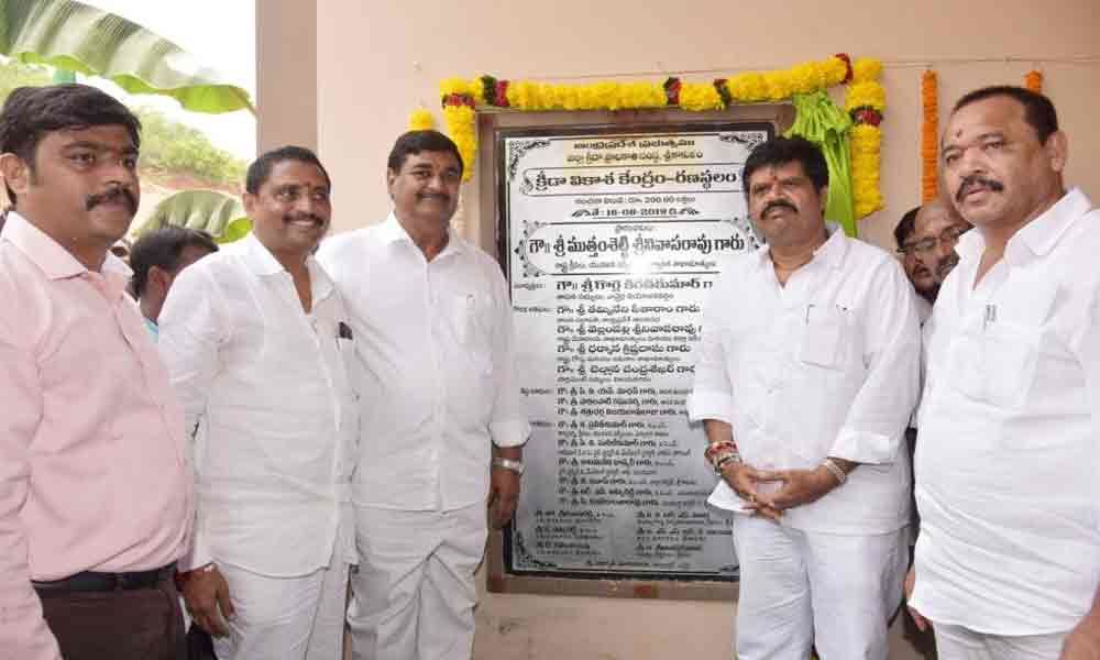 మంత్రి కృష్ణదాస్‌ సంచలన ప్రకటన