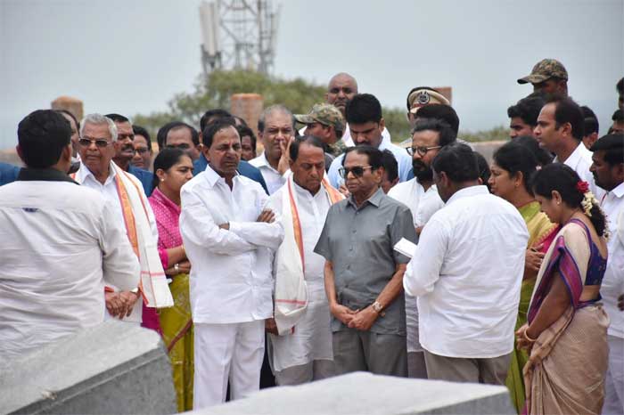 యాదాద్రిలో సీఎం కేసీఆర్‌