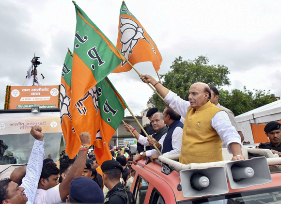 పాక్‌తో చర్చలంటూ జరిగితే.. పీవోకేపైనే