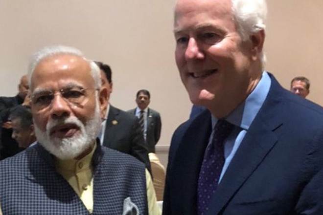 సెనేటర్‌ భార్యకు మోదీ సారీ!