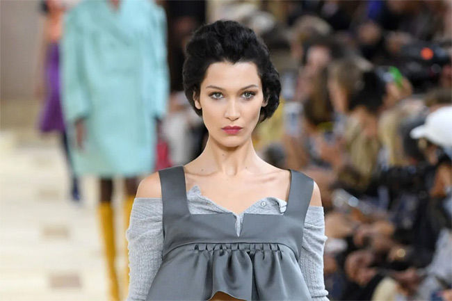 సైంటిఫిక్‌ ప్రపంచ సుందరి బెల్లా హదీద్‌