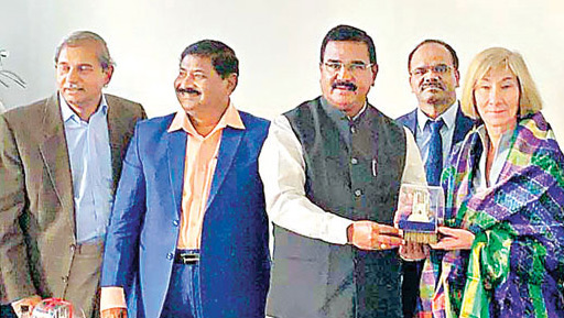 తెలంగాణలో పెట్టుబడులు పెట్టండి