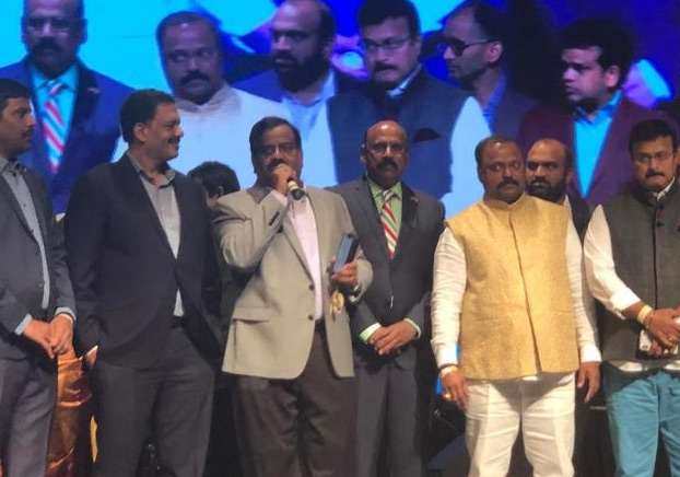 జిడబ్ల్యుటీసిఎస్ దీపావళి వేడుకల్లో అలరించిన సునీత సంగీత విభావరి