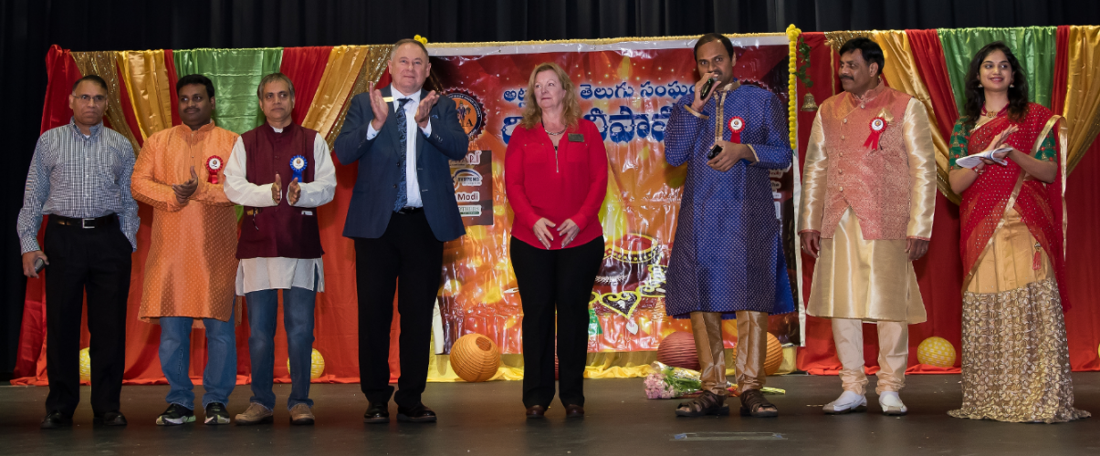 నింగికెగసిన ‘తామా’ దివ్య దీపావళి తారాజువ్వలు