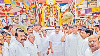 అంగరంగ వైభవంగా సత్యసాయి జయంతి వేడుకలు