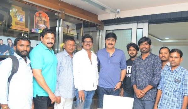 శ్రీకాంత్‌ చేతుల మీదుగా ‘అప్పుడు -ఇప్పుడు’ పాట