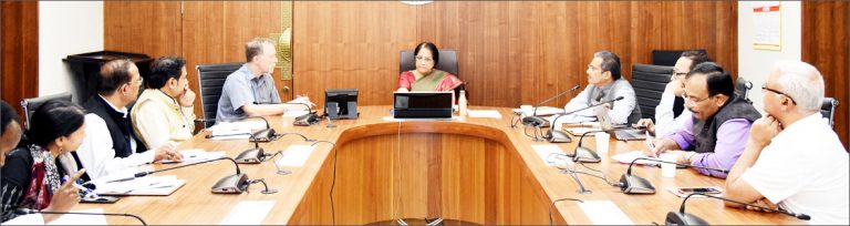 సీఎస్‌ నీలం సాహ్నితో ప్రపంచ బ్యాంకు ప్రతినిధుల భేటీ