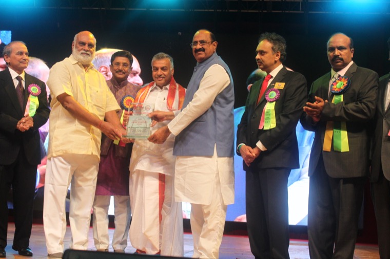 అమెరికా రాజకీయాల్లో తెలుగువాళ్ళు కనిపించాలి- యార్లగడ్డ