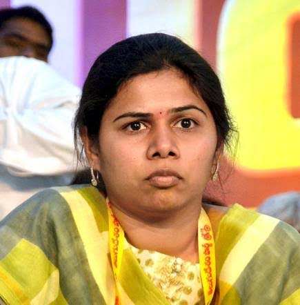 హైకోర్టు వచ్చినంత మాత్రాన ఇవన్నీ వస్తాయా ?