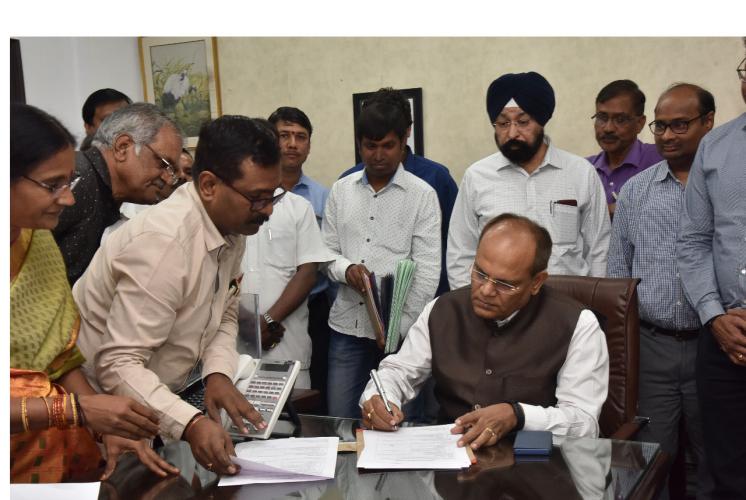 తెలంగాణ సీఎస్‌గా పదవీ బాధ్యతలు స్వీకరించిన సోమేశ్‌ కుమార్‌