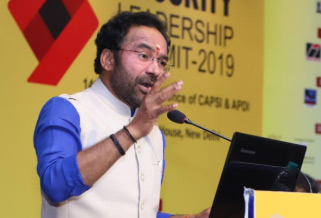 రాజధానిపై సృష్టతనివ్వాలి : కిషన్‌రెడ్డి