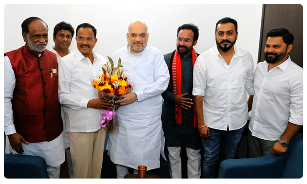 బీజేపీలో చేరిన మోత్కుపల్లి