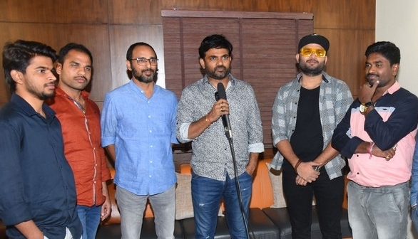 ప్రేమ పిసాసి ట్రైలర్‌ విడుదల చేసిన మారుతి