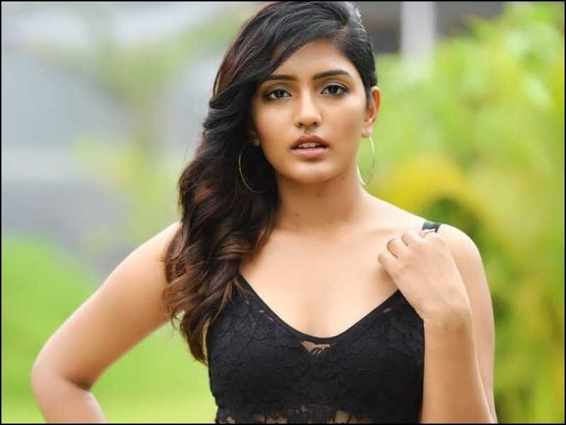 బాలీవుడ్‌కు ఈషా రెబ్బా