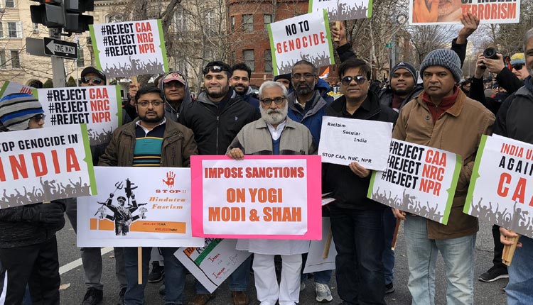 అమెరికాలో ప్రవాస భారతీయుల ఆందోళన