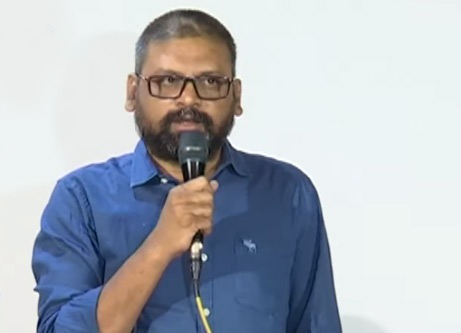 పోస్టర్ ను చూసి… సినిమా విడుదల ఆపొద్దు