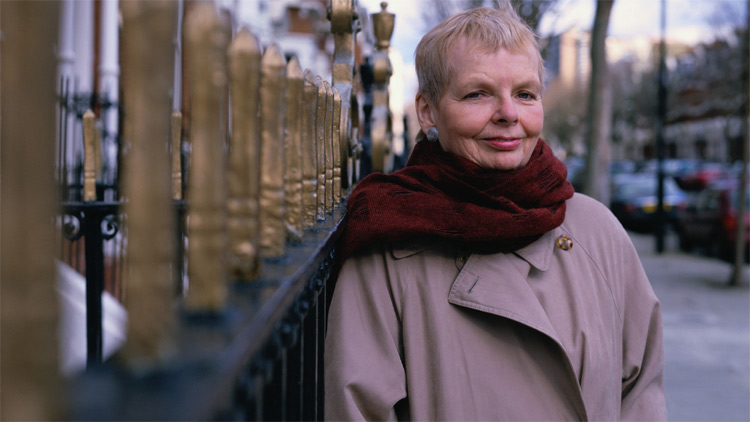 ది కరోల్ షీల్డ్స్ ప్రైజ్ మనీ  లక్ష డాలర్లు