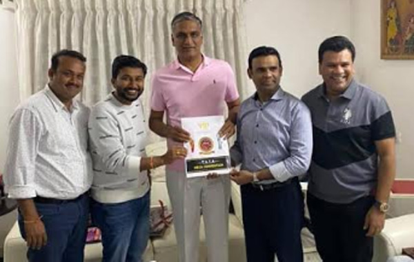 టాటా మెగా కన్వెన్షన్‍కు రండి…హరీష్‍ను ఆహ్వానించిన టాటా నాయకులు