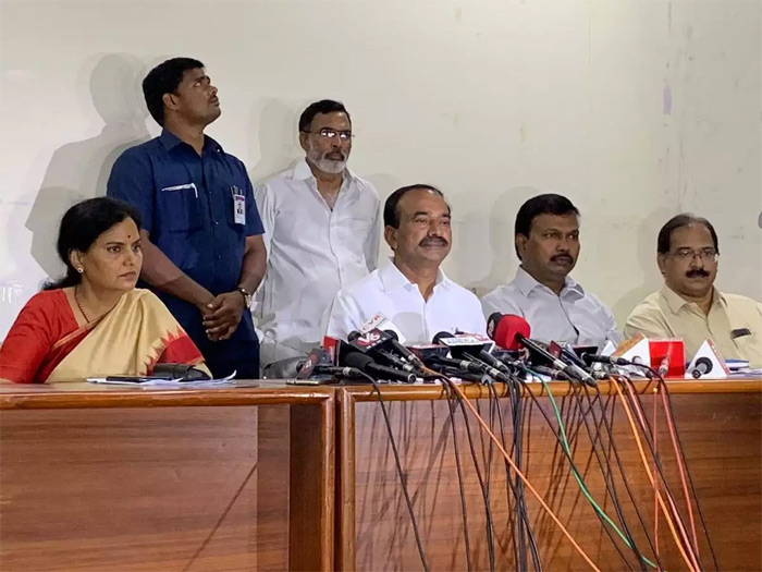 కరోనా వ్యాధి నివారణ కోసం సీఎం కేసీఆర్ 100 కోట్ల నిధులు